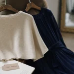 Cape courte ivoire en studio, vue sur fond mariage, bureau