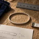 Jonc personnalisé en argent 925 pour gravure recto verso et taille du poignet